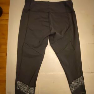 Lululemon cropped leggings size 8